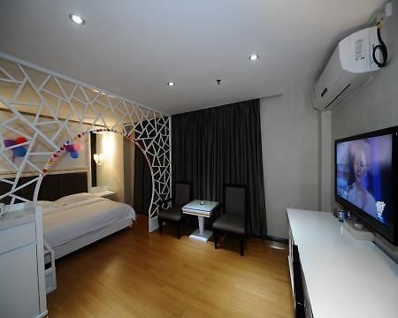 Super 8 Guangzhou Railyway Station Hotel Ngoại thất bức ảnh